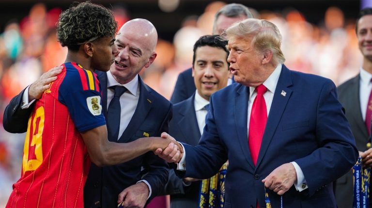 Trump booed World Cup final
